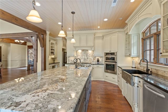 200 Saranac Drive, Sunset, SC 29685