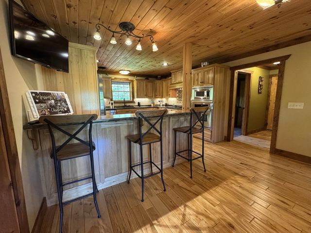 375 Autumn Ridge Ln, Lafayette, TN 37083