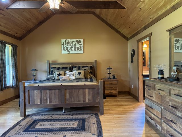 375 Autumn Ridge Ln, Lafayette, TN 37083