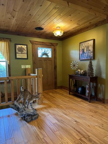 375 Autumn Ridge Ln, Lafayette, TN 37083