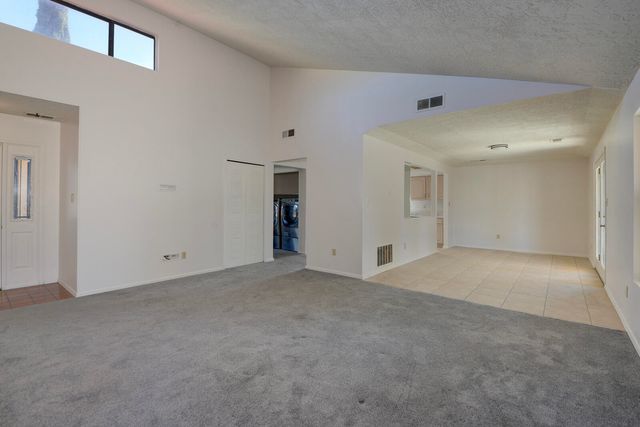 795 Ivory Road SE, Rio Rancho, NM 87124