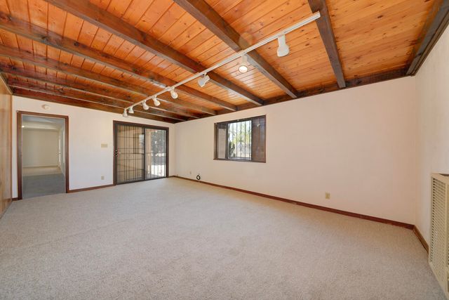 795 Ivory Road SE, Rio Rancho, NM 87124