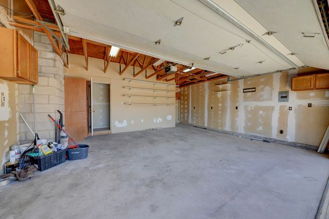 795 Ivory Road SE, Rio Rancho, NM 87124