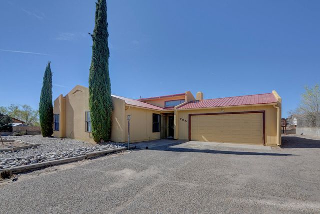 795 Ivory Road SE, Rio Rancho, NM 87124