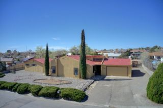 795 Ivory Road SE, Rio Rancho, NM 87124