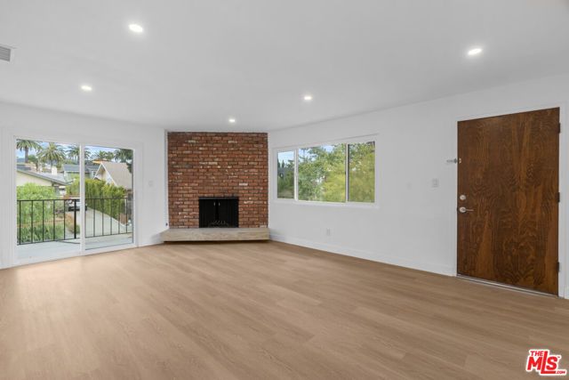 4442 Kingswell Avenue 3, Los Angeles, CA 90027