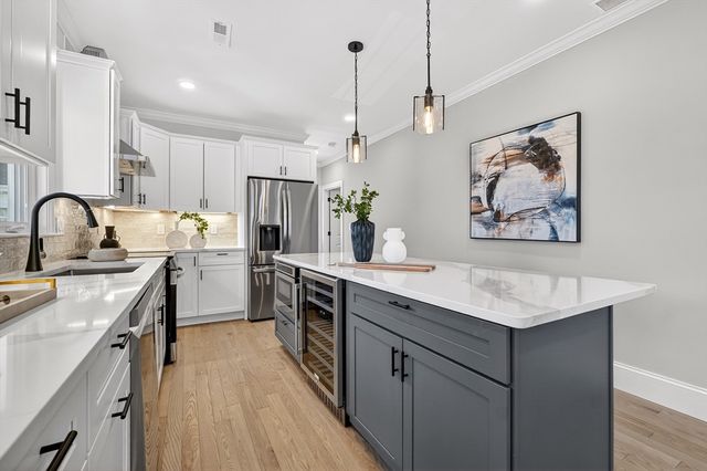 115 Emerald 115, Medford, MA 02155