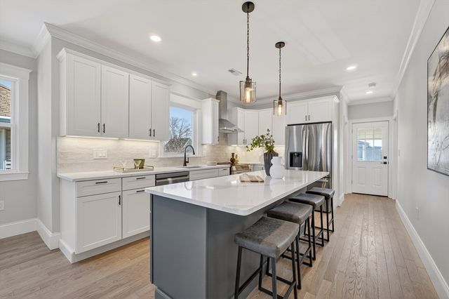 115 Emerald 115, Medford, MA 02155