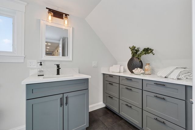 115 Emerald 115, Medford, MA 02155