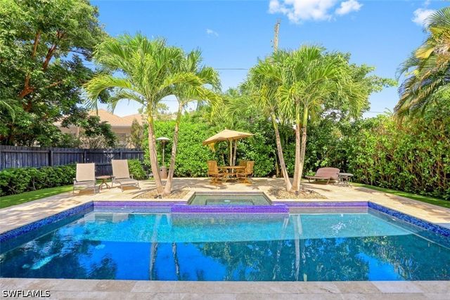 1199 9th AVE N, Naples, FL 34102