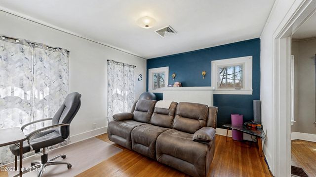 827 Minoma Ave, Louisville, KY 40217