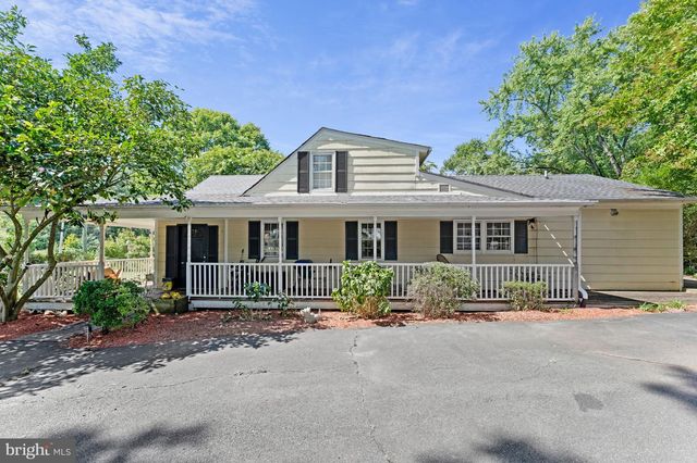 12504 POPES HEAD RD, Clifton, VA 20124