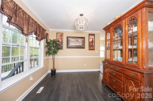 5125 Old Plantation Circle, Winston Salem, NC 27104