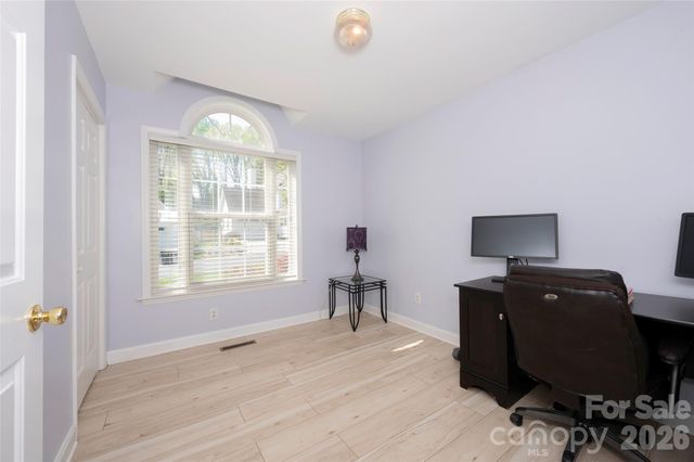 5125 Old Plantation Circle, Winston Salem, NC 27104