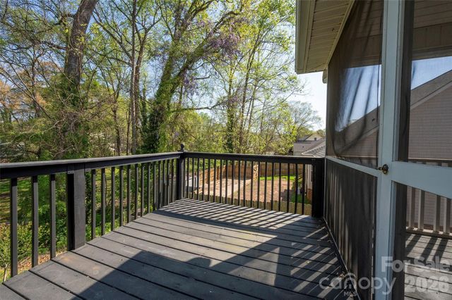 5125 Old Plantation Circle, Winston Salem, NC 27104