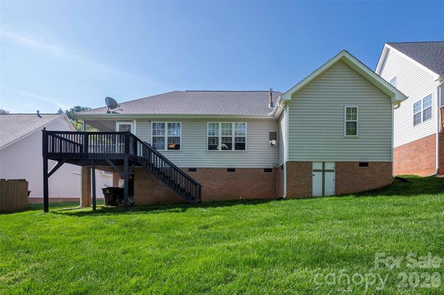 5125 Old Plantation Circle, Winston Salem, NC 27104