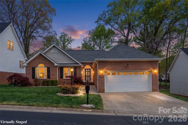 5125 Old Plantation Circle, Winston Salem, NC 27104