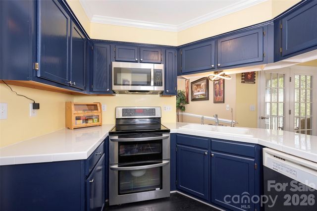 5125 Old Plantation Circle, Winston Salem, NC 27104