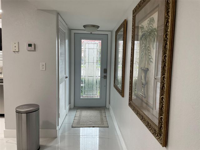 9420 S Hollybrook Lake Drive 102, Pembroke Pines, FL 33025