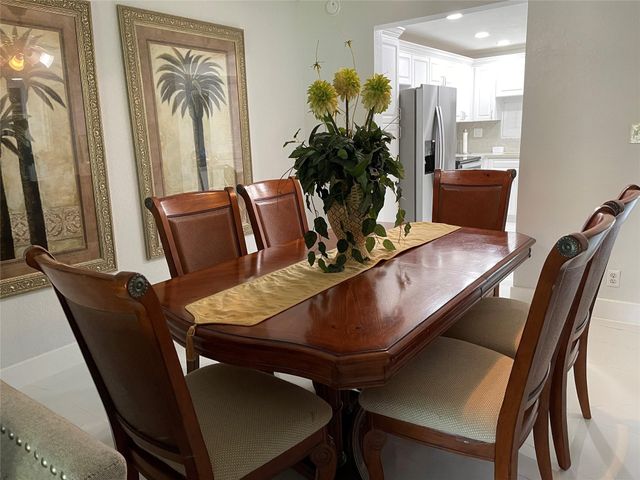 9420 S Hollybrook Lake Drive 102, Pembroke Pines, FL 33025