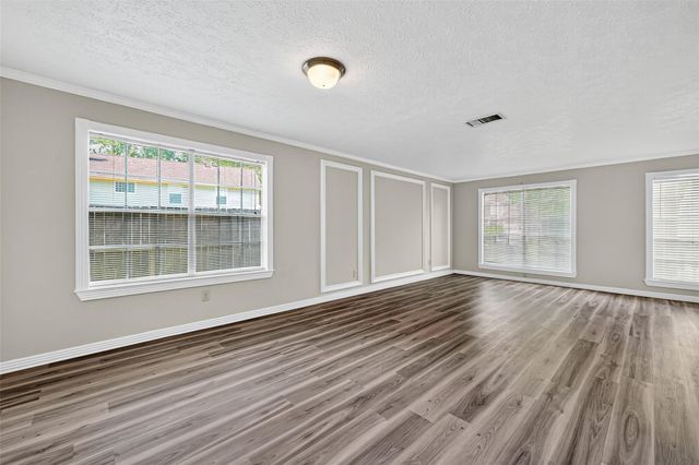 2918 Colonel Court Drive, Richmond, TX 77406