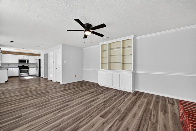 2918 Colonel Court Drive, Richmond, TX 77406