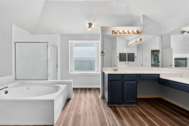 2918 Colonel Court Drive, Richmond, TX 77406