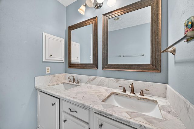 2918 Colonel Court Drive, Richmond, TX 77406