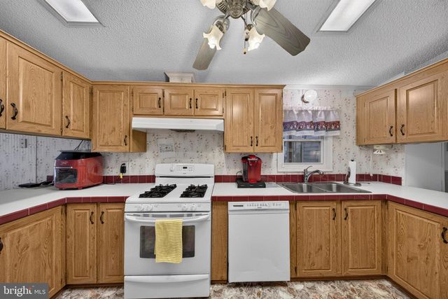 11400 PINEY FOREST, Bumpass, VA 23024