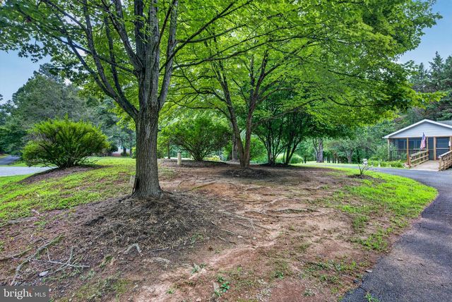11400 PINEY FOREST, Bumpass, VA 23024