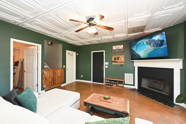 306 Michael Cir, Mount Juliet, TN 37122