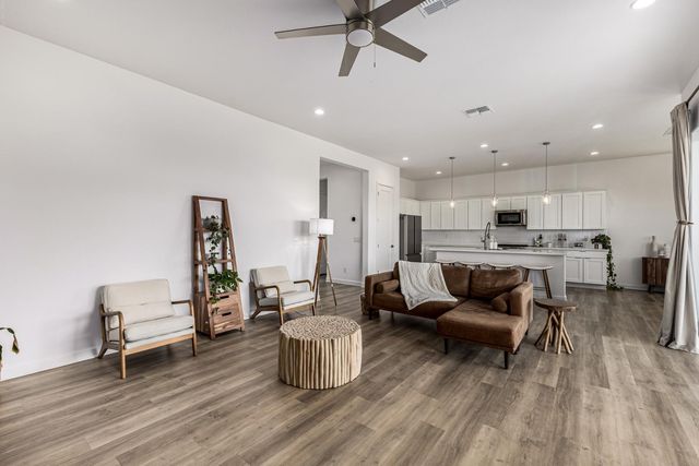 4509 N 197th Lane, Litchfield Park, AZ 85340