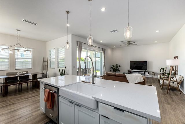 4509 N 197th Lane, Litchfield Park, AZ 85340