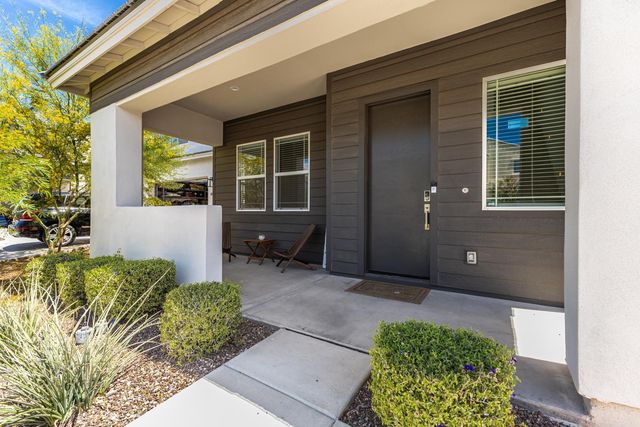 4509 N 197th Lane, Litchfield Park, AZ 85340