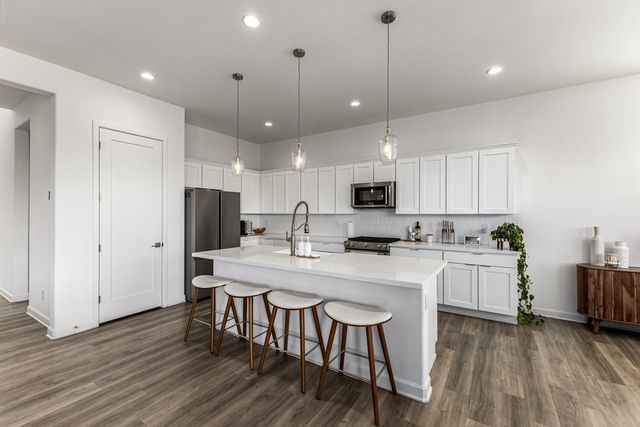 4509 N 197th Lane, Litchfield Park, AZ 85340