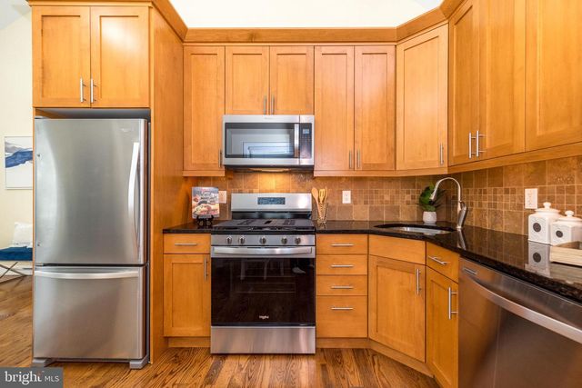 3657 APPLEBUTTER RD, Fountainville, PA 18923
