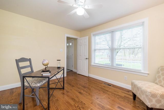 3657 APPLEBUTTER RD, Fountainville, PA 18923