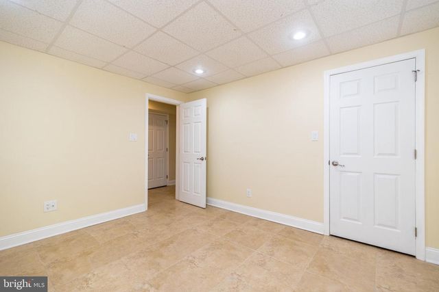 3657 APPLEBUTTER RD, Fountainville, PA 18923