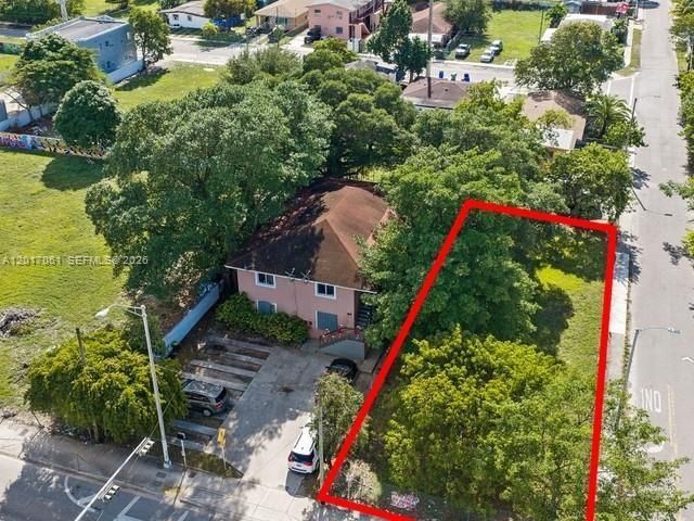 796 NW 36th St, Miami, FL 33127