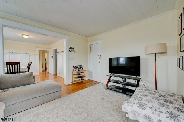 275 Greylock Pkwy 3, Belleville Twp., NJ 07109