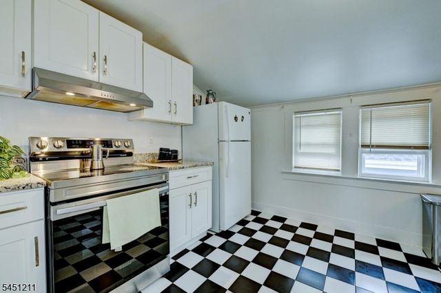 275 Greylock Pkwy 3, Belleville Twp., NJ 07109