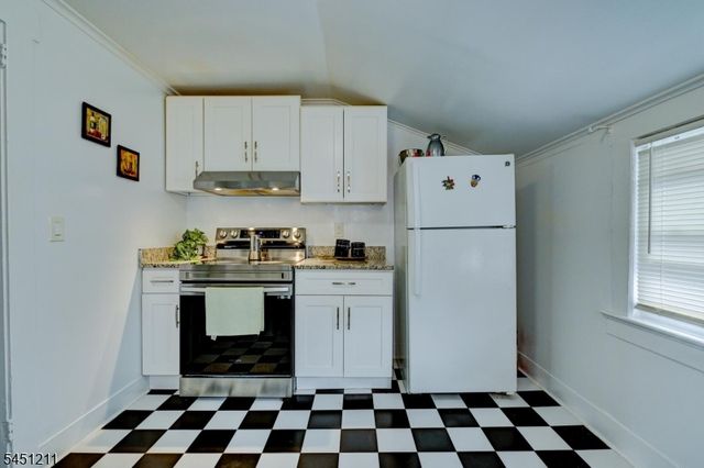 275 Greylock Pkwy 3, Belleville Twp., NJ 07109