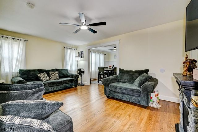 275 Greylock Pkwy 3, Belleville Twp., NJ 07109