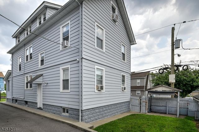 275 Greylock Pkwy 3, Belleville Twp., NJ 07109