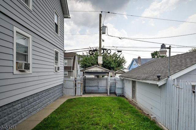 275 Greylock Pkwy 3, Belleville Twp., NJ 07109