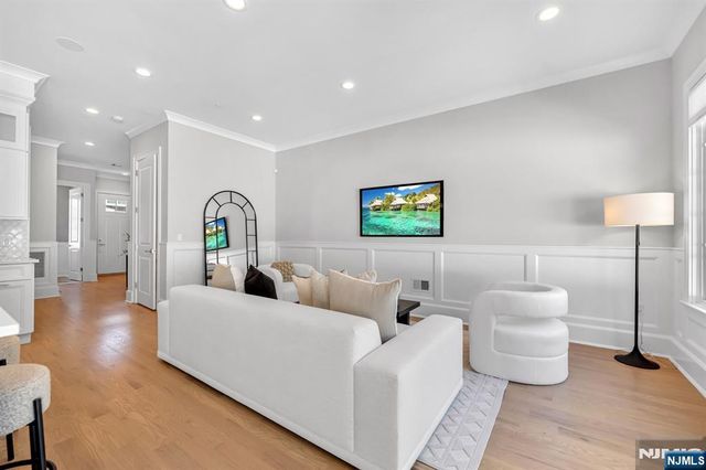 22 Gabriel Court 22, Paramus, NJ 07652