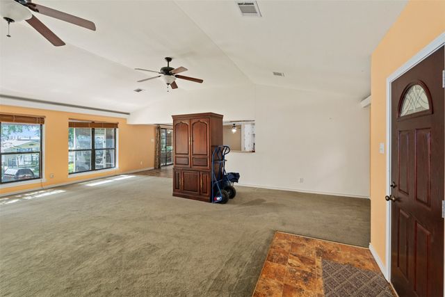 156 King Arthur Road, Mabank, TX 75156
