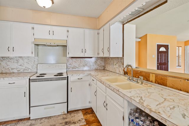 156 King Arthur Road, Mabank, TX 75156