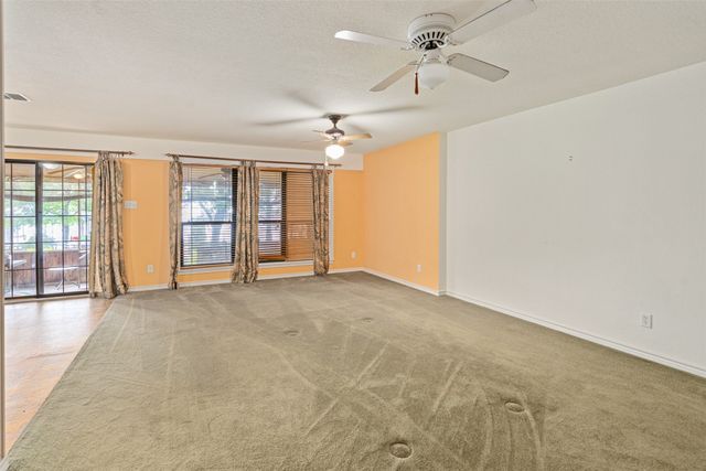 156 King Arthur Road, Mabank, TX 75156