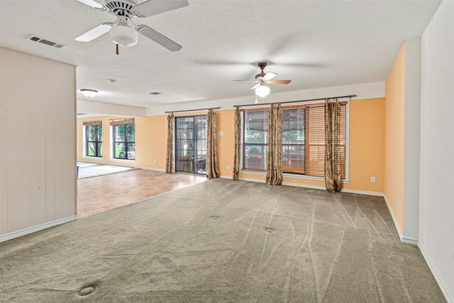 156 King Arthur Road, Mabank, TX 75156